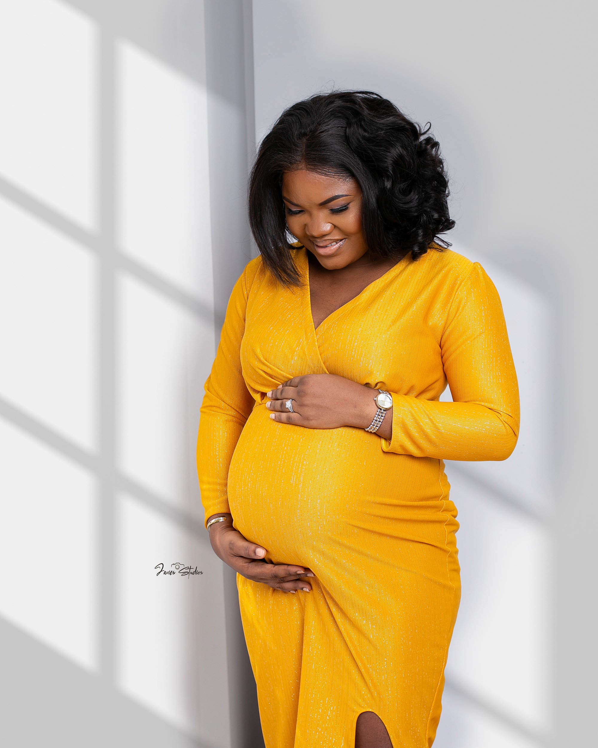 maternity photography by Javies Photography Studio