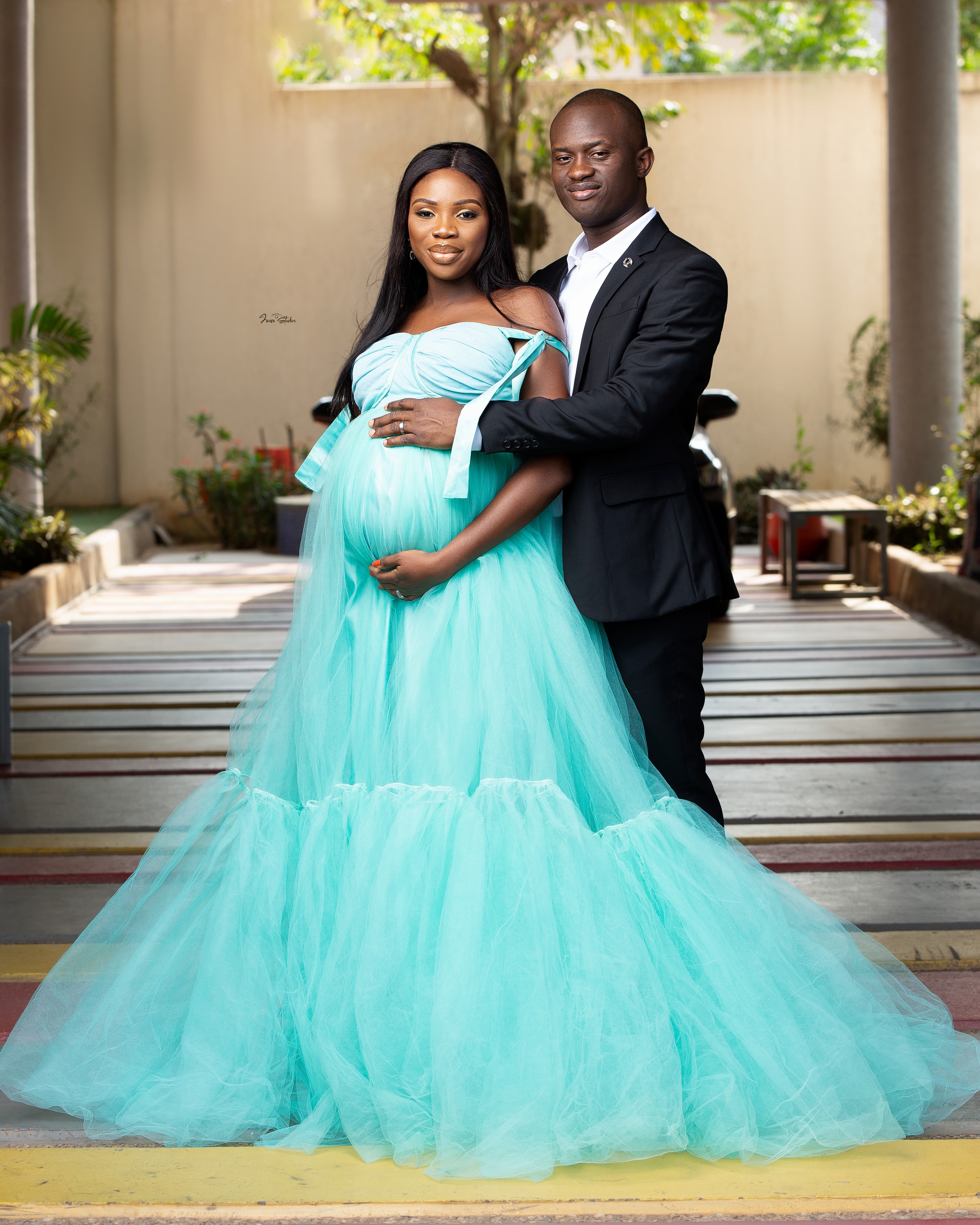 maternity photography by Javies Photography Studio