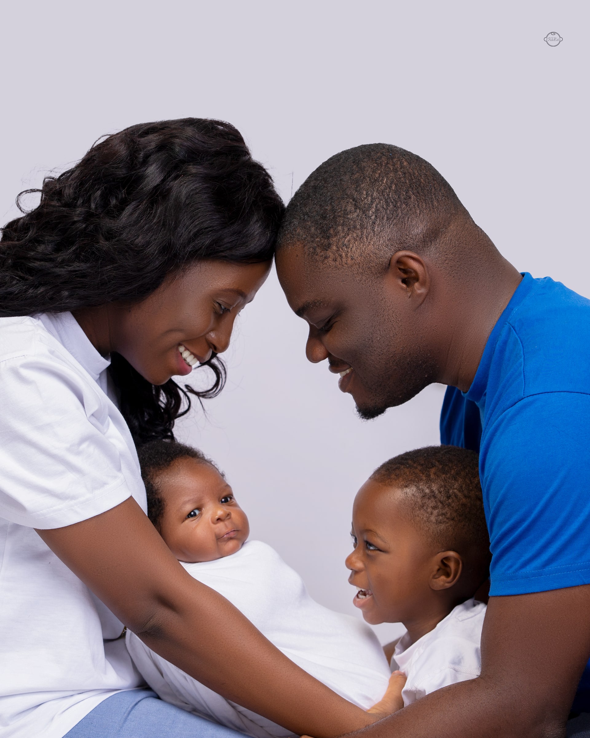 newborn photography by Javies Photography Studio